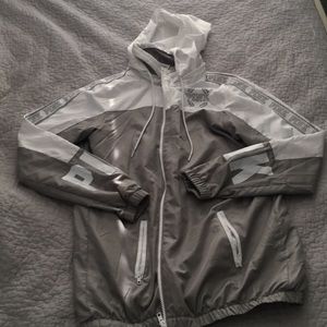 PERFECT CONDITION NEVER WORN WINDBREAKER❕❗️✨🌟